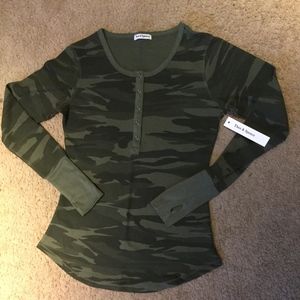 Theo & Spence Green Camo Thermal Shirt Top Thumb L